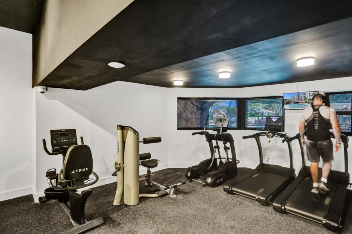 2 Bedroom With Amenities, Pool And Gym 618 * Miami Beach