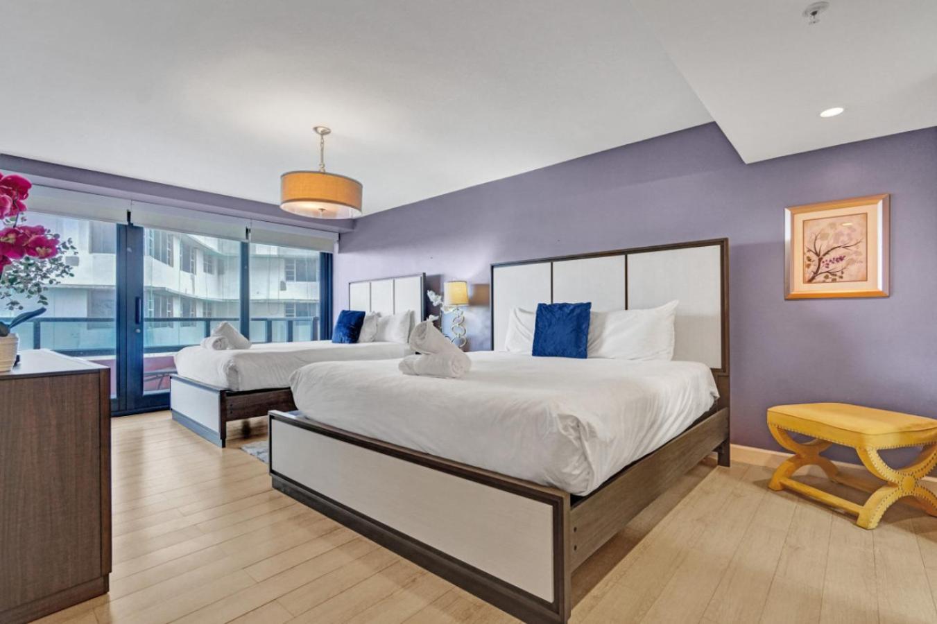 Apartment 2 Bedroom With Amenities, Pool And Gym 618